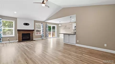 129 Kale Ct, Saint Robert, MO 65584 photo 3