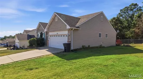 129 Kale Ct, Saint Robert, MO 65584 photo 2