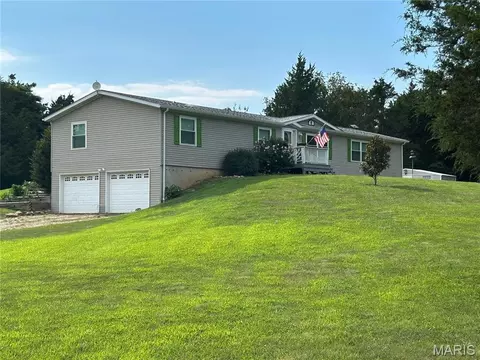 6015 Centerline Dr, French Village, MO 63036