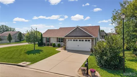 546 Northhaven Dr, Farmington, MO 63640