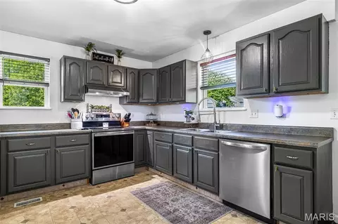 Kitchen - 803 E 3rd St, De Soto, MO 63020 photo 3 of 5