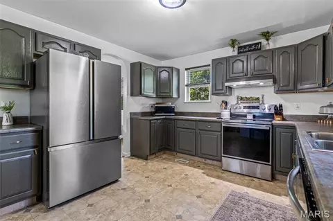 Kitchen - 803 E 3rd St, De Soto, MO 63020 photo 5 of 5