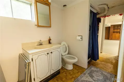 Bath - 2035 Valmont Dr, Arnold, MO 63010 photo 3 of 3