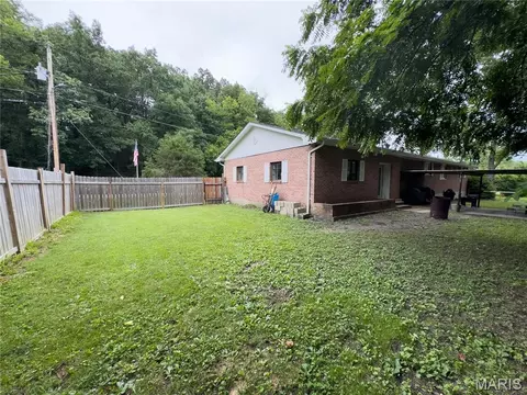Exterior - 2035 Valmont Dr, Arnold, MO 63010 photo 3 of 11
