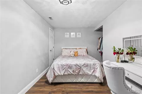 Bedroom - 23388 Forest Haven Dr, Wright City, MO 63390 photo 6 of 6