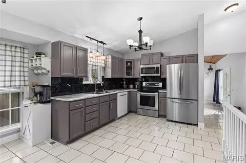 Kitchen - 23388 Forest Haven Dr, Wright City, MO 63390 photo 3 of 4
