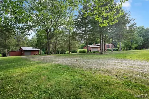 Exterior - 15740 Ruby Ln, Wright City, MO 63390 photo 14 of 15