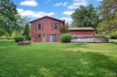 Exterior - 15740 Ruby Ln, Wright City, MO 63390 photo 6 of 15