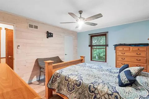 Bedroom - 15740 Ruby Ln, Wright City, MO 63390 photo 2 of 4