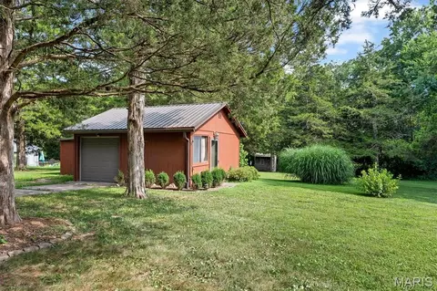 Exterior - 15740 Ruby Ln, Wright City, MO 63390 photo 9 of 15