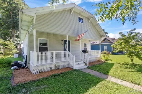 212 W Davidson Ave, Chaffee, MO 63740 photo 4