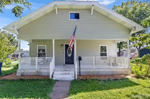 212 W Davidson Ave, Chaffee, MO 63740 photo 1