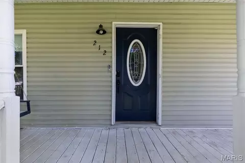 212 W Davidson Ave, Chaffee, MO 63740 photo 2
