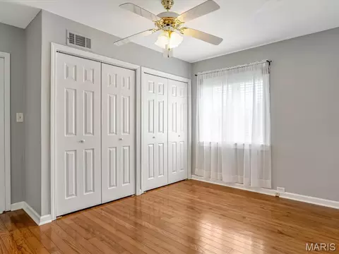Bedroom - 719 Waterloo Dr, Waterloo, IL 62298 photo 4 of 4
