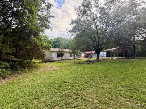 Exterior - 7720 Lange Dr, Cedar Hill, MO 63016 photo 9 of 10