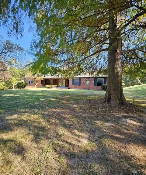 Exterior - 1 Meadowbrook Hts, Hannibal, MO 63401 photo 16 of 22
