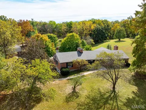 1 Meadowbrook Hts, Hannibal, MO 63401