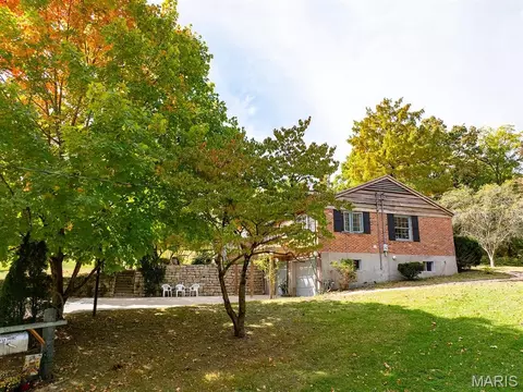 Exterior - 1 Meadowbrook Hts, Hannibal, MO 63401 photo 5 of 22