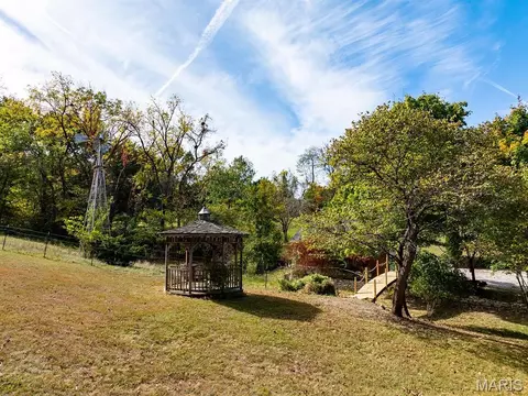 Exterior - 1 Meadowbrook Hts, Hannibal, MO 63401 photo 8 of 22