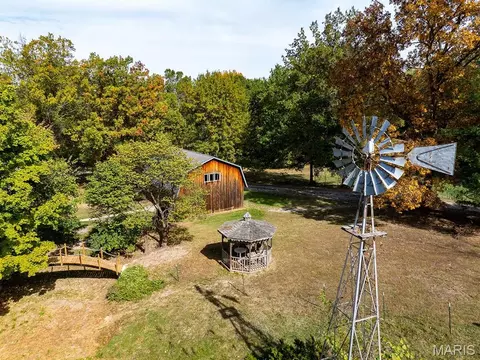 Exterior - 1 Meadowbrook Hts, Hannibal, MO 63401 photo 9 of 22