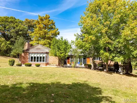 Exterior - 1 Meadowbrook Hts, Hannibal, MO 63401 photo 6 of 22