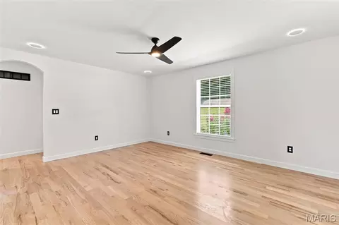 Living - 3532 Circle Dr, Imperial, MO 63052 photo 2 of 7