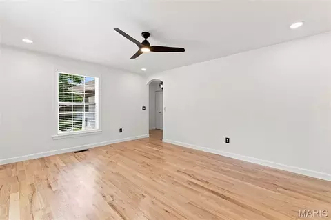 Living - 3532 Circle Dr, Imperial, MO 63052 photo 3 of 7