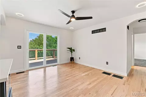 Living - 3532 Circle Dr, Imperial, MO 63052 photo 5 of 7