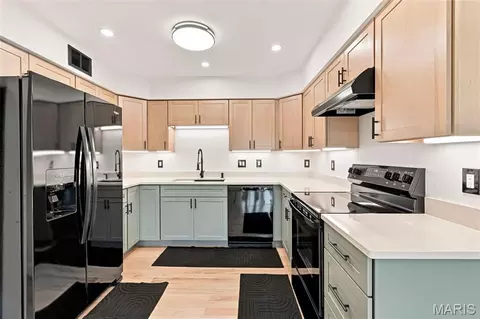 Kitchen - 3532 Circle Dr, Imperial, MO 63052 photo 2 of 3