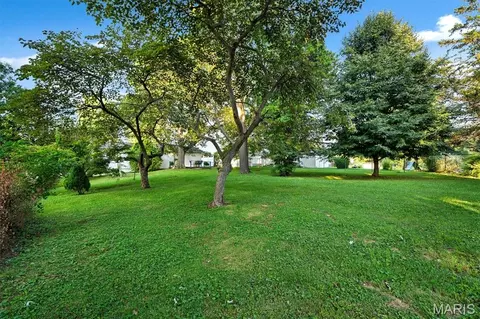 Exterior - 1757 Engle Dr, Arnold, MO 63010 photo 5 of 9
