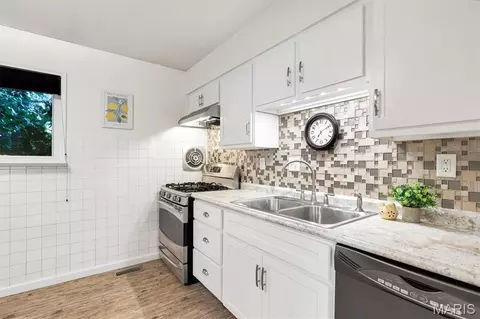 Kitchen - 1757 Engle Dr, Arnold, MO 63010 photo 2 of 3