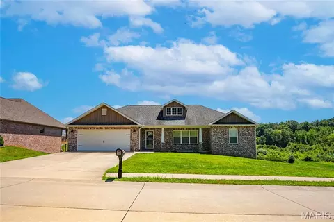 1945 Williamsburg Dr, Cape Girardeau, MO 63701