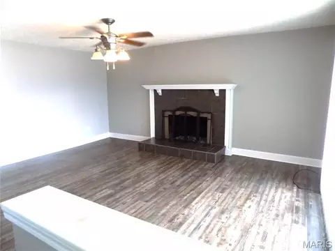 Living - 1605 Mccutchen Rd, Rolla, MO 65401 photo 1 of 4