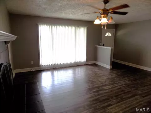 Living - 1605 Mccutchen Rd, Rolla, MO 65401 photo 4 of 4