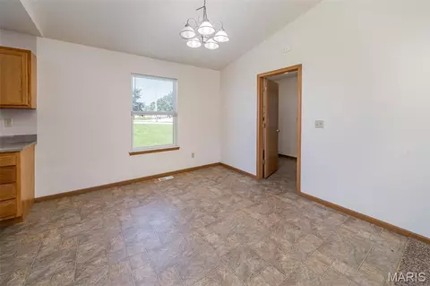 Dining - 2 Iron Hill Ct, Saint Clair, MO 63077 photo 1 of 1