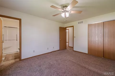 Bedroom - 2 Iron Hill Ct, Saint Clair, MO 63077 photo 4 of 4