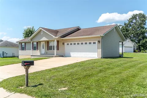 Exterior - 2 Iron Hill Ct, Saint Clair, MO 63077 photo 2 of 5