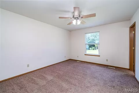 Bedroom - 2 Iron Hill Ct, Saint Clair, MO 63077 photo 3 of 4
