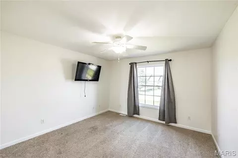 Bedroom - 181 Glen Dr, Jackson, MO 63755 photo 3 of 4