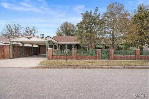 110 E Main St, Hayti, MO 63851