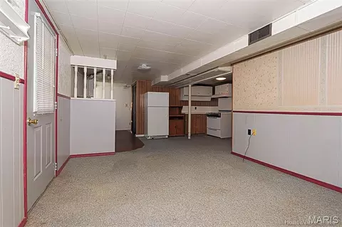 Living - 5049 State Highway 72, Jackson, MO 63755 photo 5 of 5