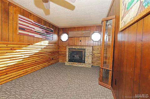 Living - 5049 State Highway 72, Jackson, MO 63755 photo 1 of 5
