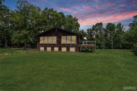 71 Shady Oaks Dr, Eureka, MO 63025