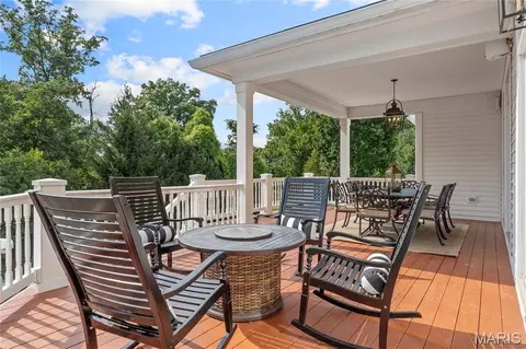 Exterior - 41 Manderleigh Est, Frontenac, MO 63131 photo 10 of 17
