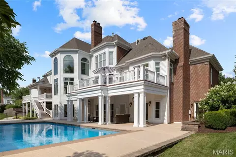 Other - 41 Manderleigh Est, Frontenac, MO 63131 photo 1 of 17