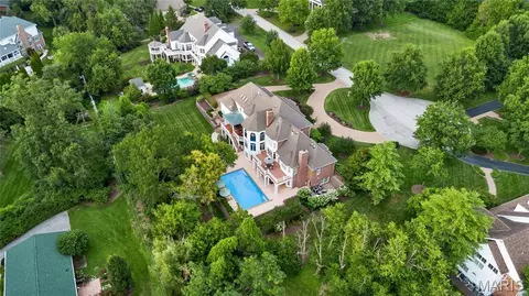View/Area - 41 Manderleigh Est, Frontenac, MO 63131 photo 2 of 2