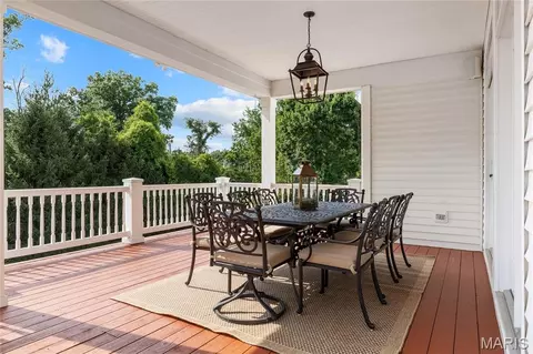 Exterior - 41 Manderleigh Est, Frontenac, MO 63131 photo 7 of 17