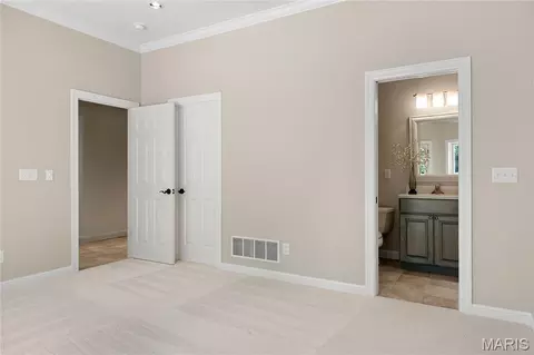 Bedroom - 41 Manderleigh Est, Frontenac, MO 63131 photo 10 of 10