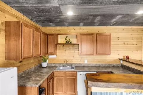 Kitchen - 385 Spring Hill Rd, Jackson, MO 63755 photo 4 of 4