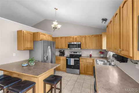 Kitchen - 385 Spring Hill Rd, Jackson, MO 63755 photo 1 of 4